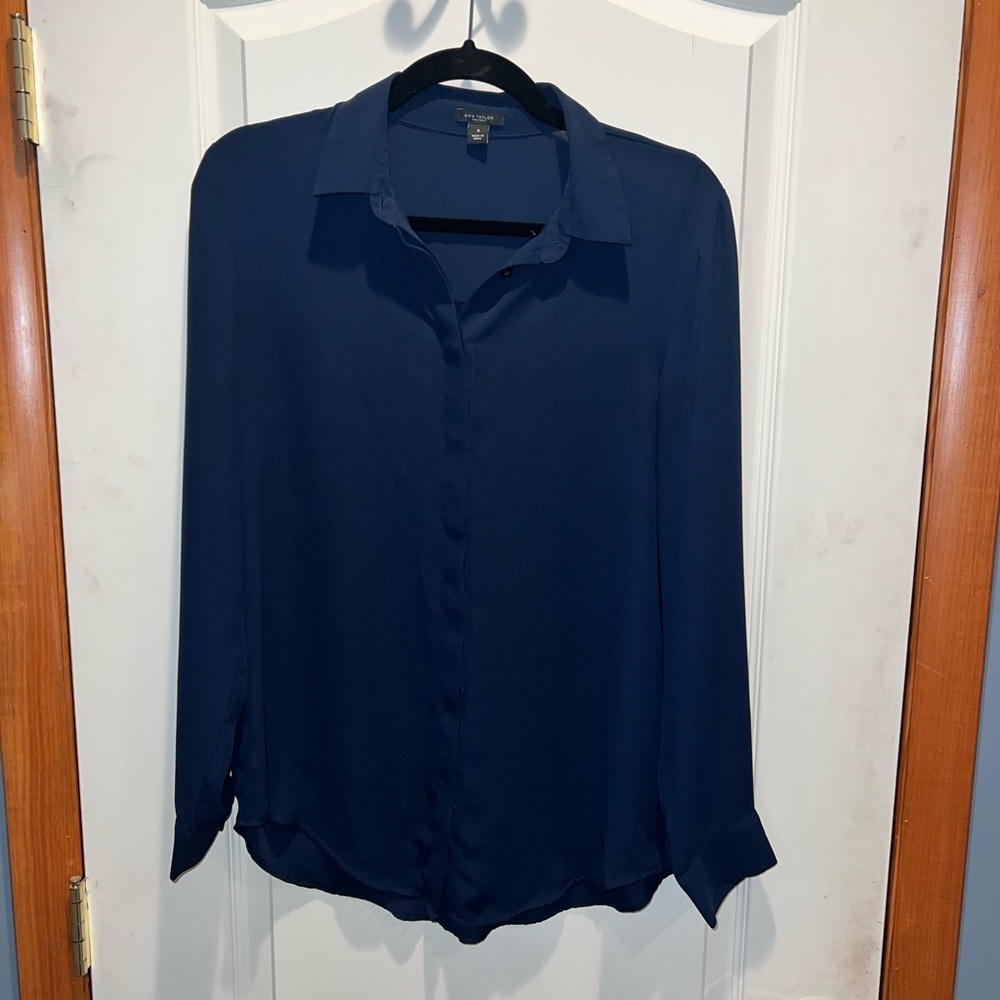ANN TAYLOR dark blue button down blouse